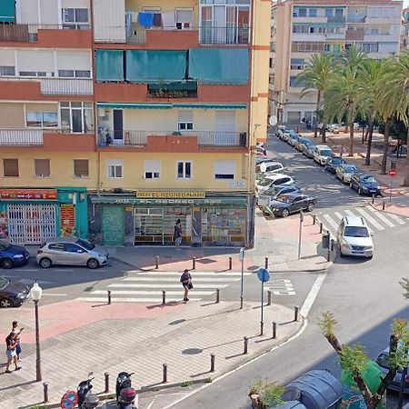 Visitando A Mijail Alicante Exterior foto